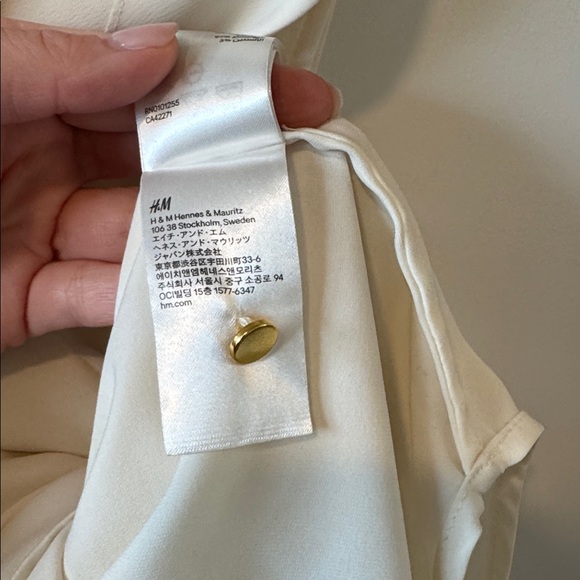 H&M Cream Ruffle Front Blouse - Picture 7 of 7